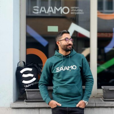 Collega Zahid in SAAMO-trui