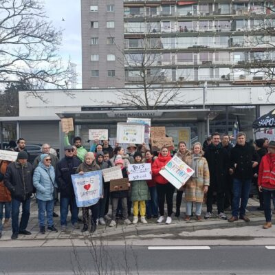 Actie in de Scandinaviëstraat in Gent voor een betere busverbinding naar Dampoort.