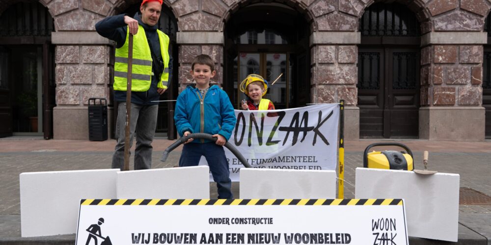 Eerste steen Woonzaak