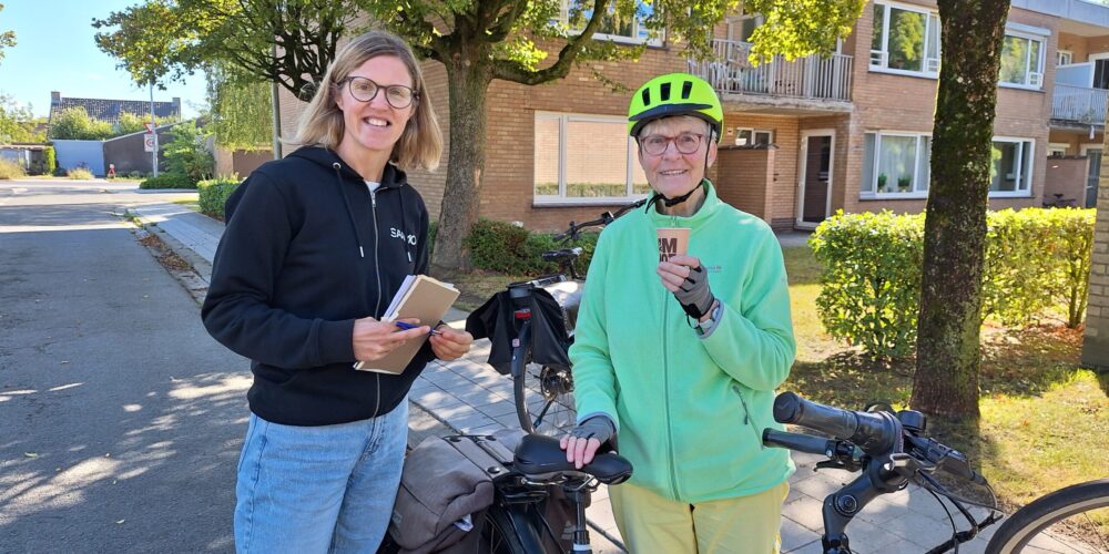 Biezenhof gesprek met fietser
